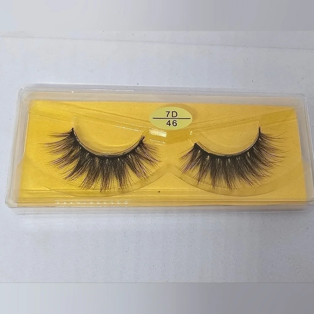 5 pairs of false eyelashes. 7D Faux Mink w/ innovative lashes application tool